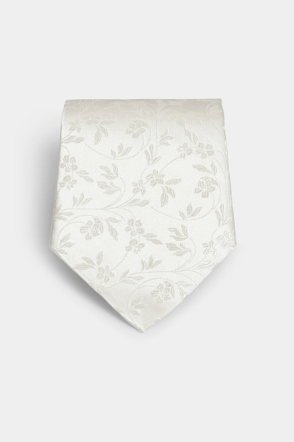 Kort knækket hvidt slips